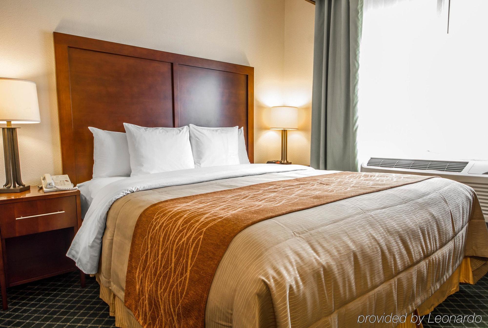 Comfort Inn & Suites Oakland Airport 外观 照片