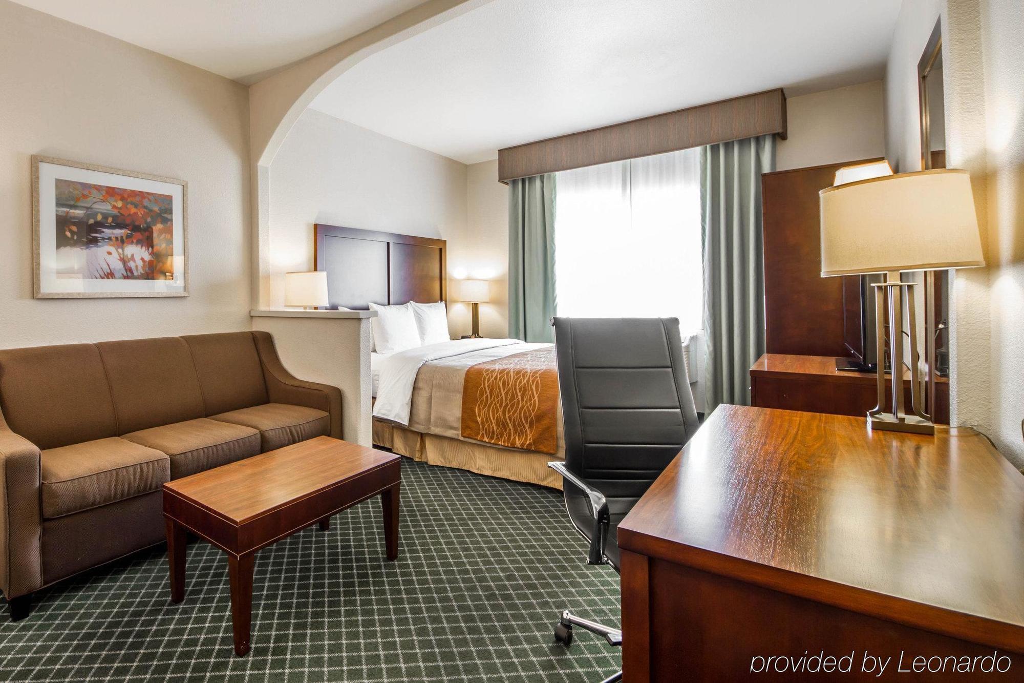 Comfort Inn & Suites Oakland Airport 外观 照片