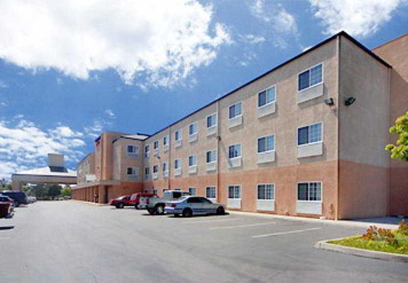 Comfort Inn & Suites Oakland Airport 外观 照片