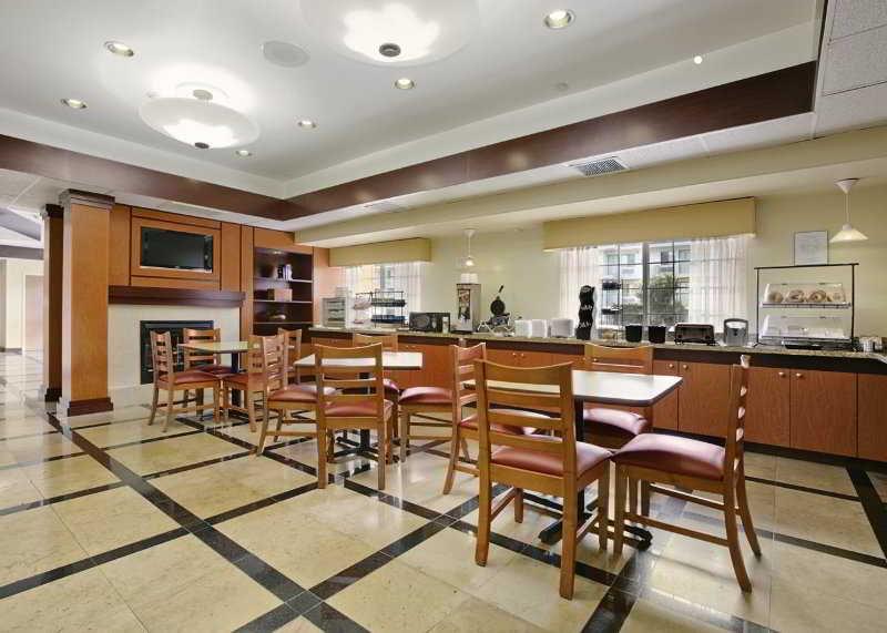 Comfort Inn & Suites Oakland Airport 餐厅 照片
