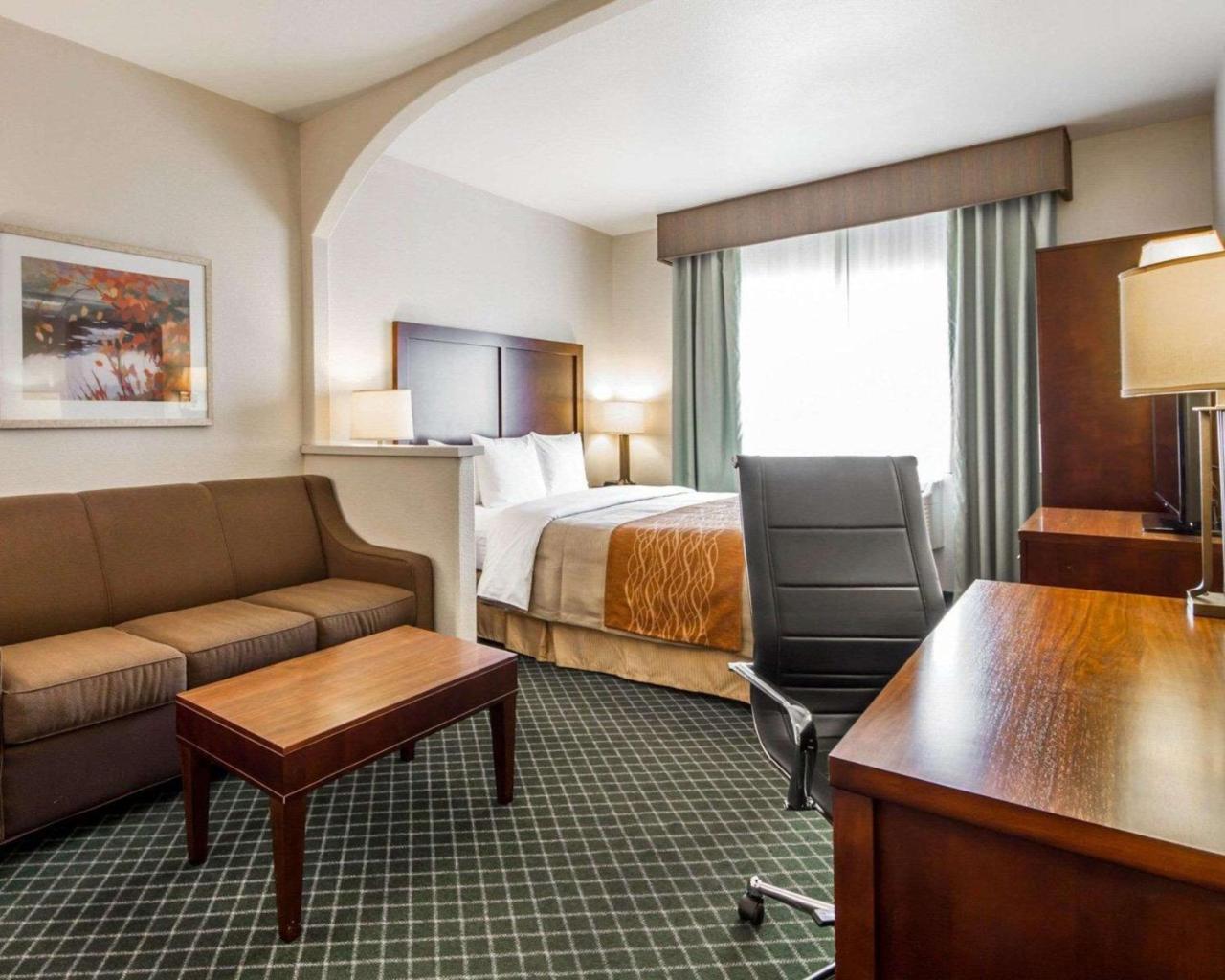 Comfort Inn & Suites Oakland Airport 外观 照片