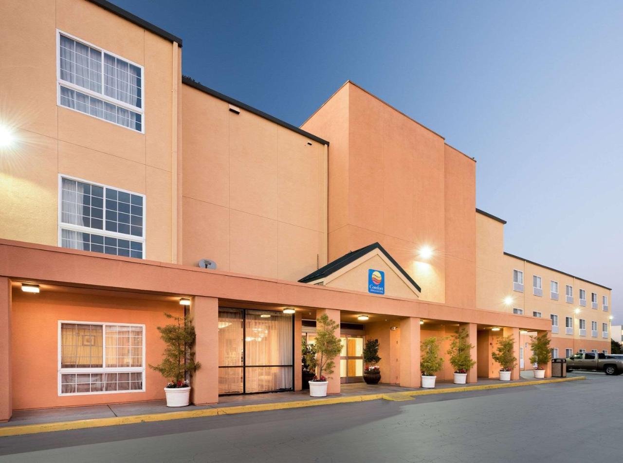 Comfort Inn & Suites Oakland Airport 外观 照片