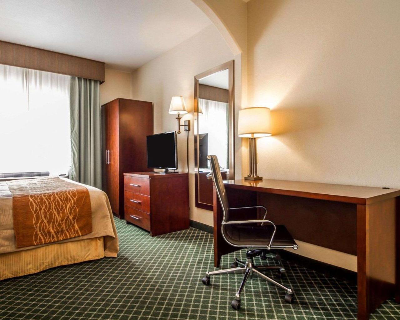 Comfort Inn & Suites Oakland Airport 外观 照片